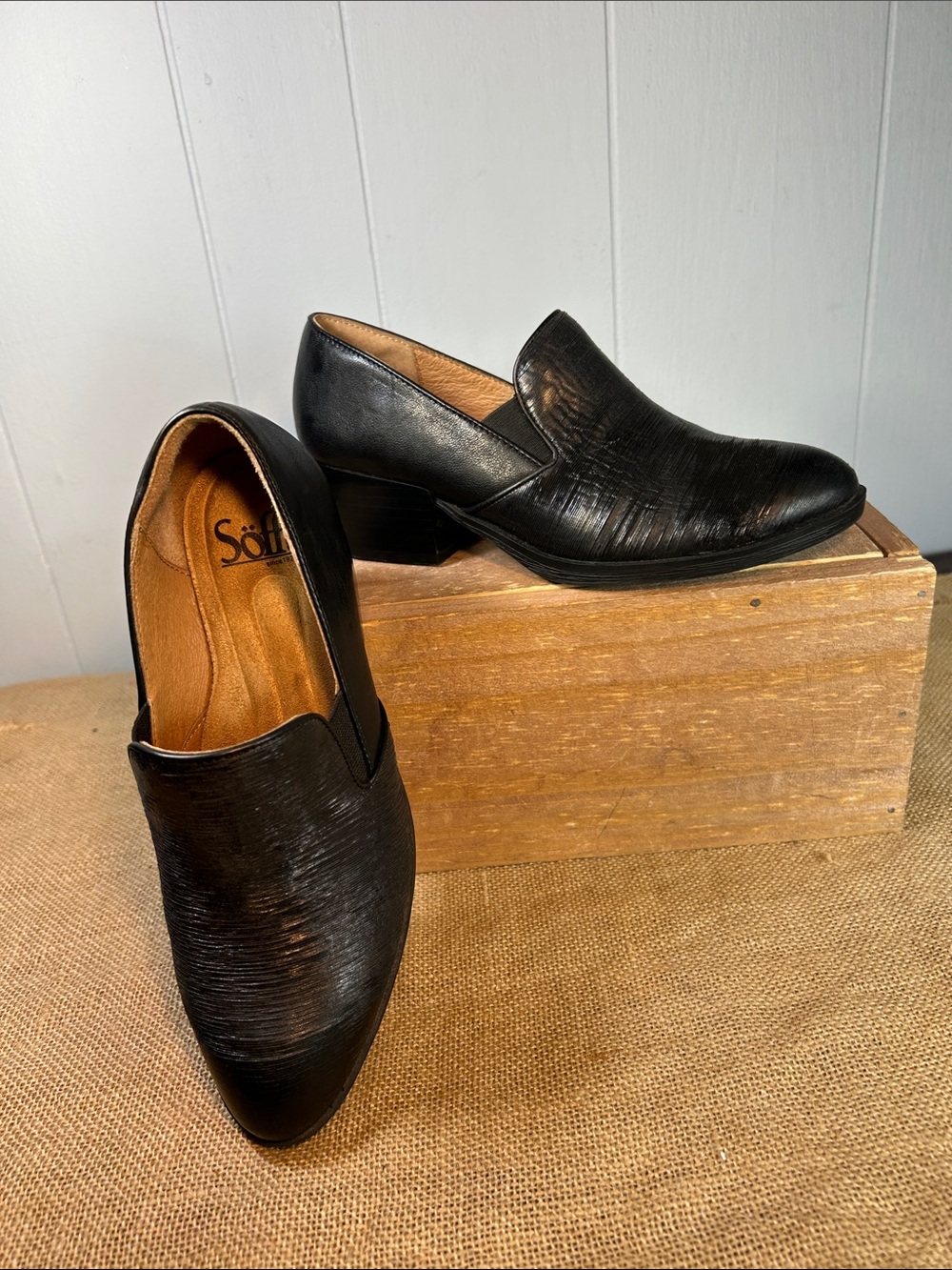 Sofft Velina Black Leather Slip-On Loafers